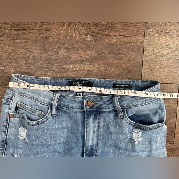Judy Blue Distressed Boyfriend Fit Jeans Women’s 9/29 - Picture 6 of 7